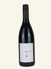 Lade das Bild in den Galerie-Viewer, Andreas Durst - Pinot Noir 2022